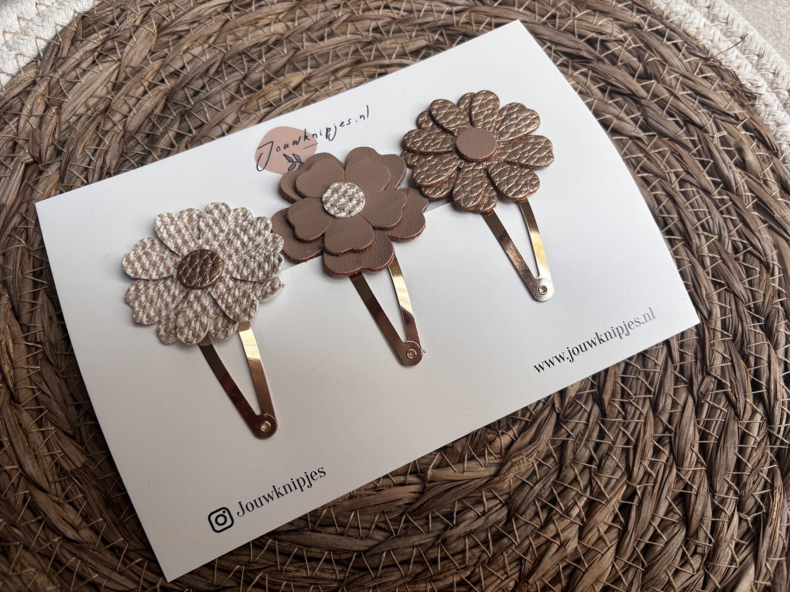 Klikklak haarspeldjes Bloem beige